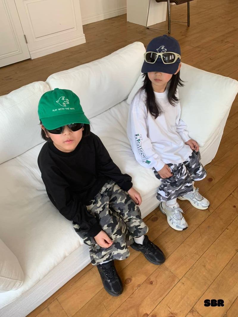 Little Foxx – KK Tee