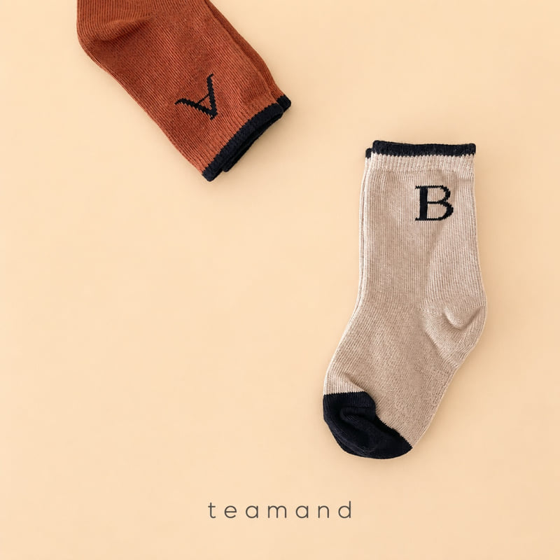 Little Foxx – Spelling Sock Set Mom Couple