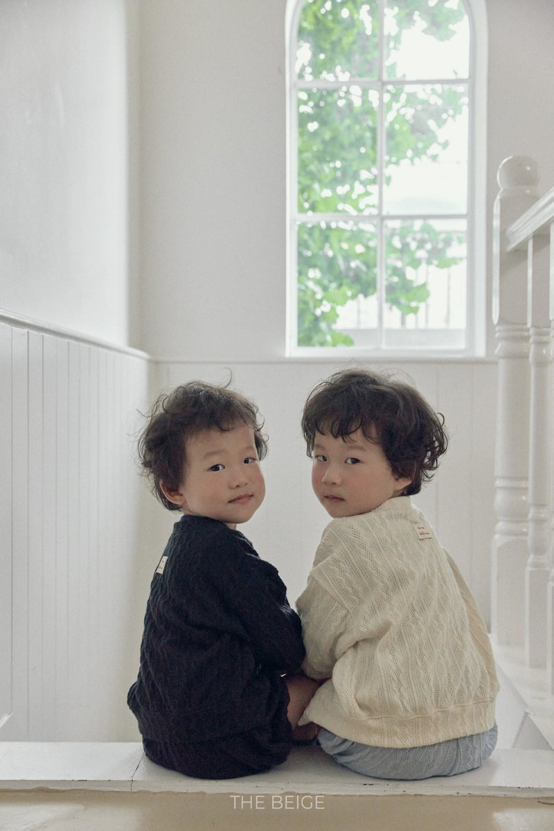 Little Foxx – 26 Knit Cardigan