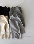 Little Foxx – Pogeun Turtleneck Tee
