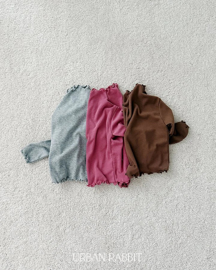 Little Foxx – Curly Half Mock Neck Tee