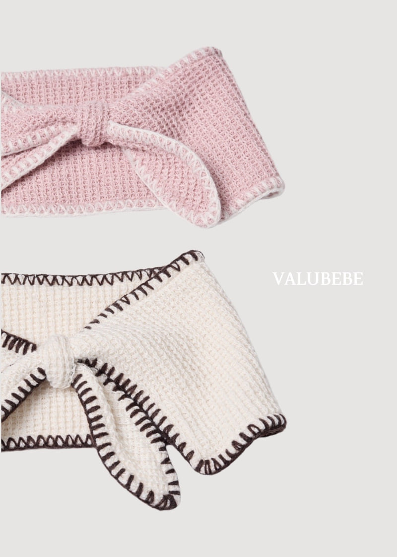Little Foxx – Mello Ribbon Cape