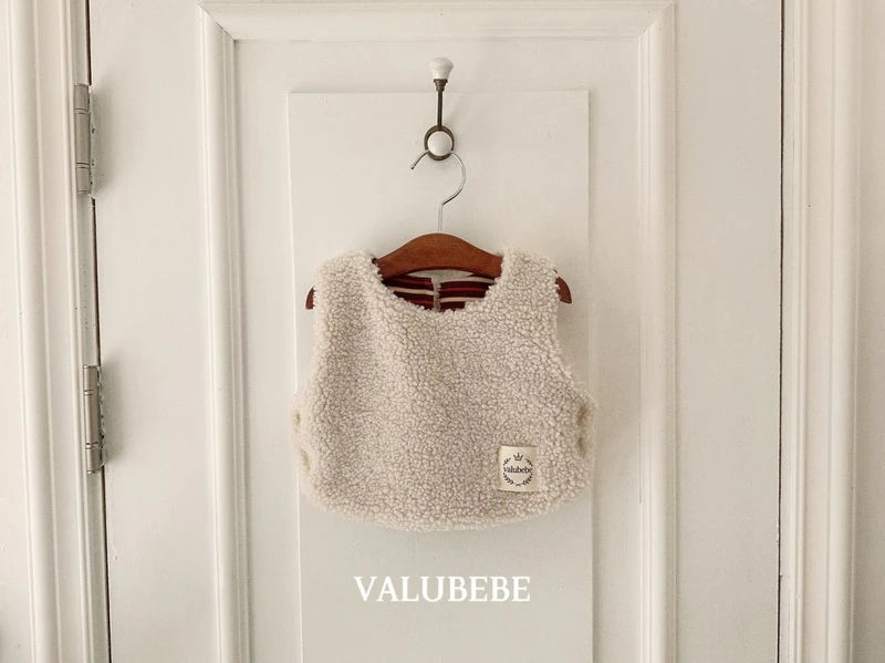 Little Foxx – Poodle Bagel Vest