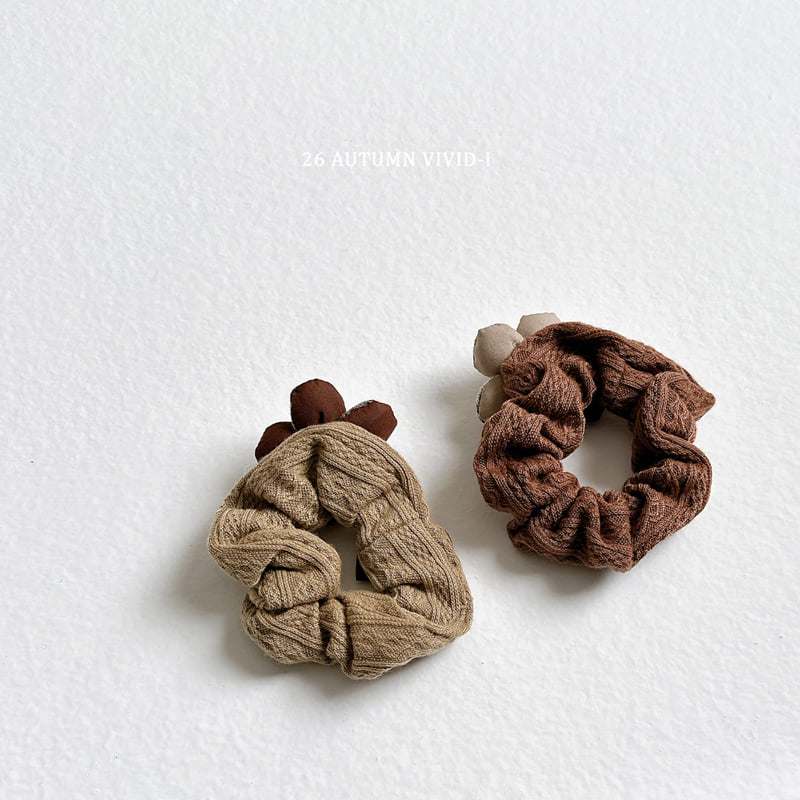 Little Foxx – Check Flower Scrunchie
