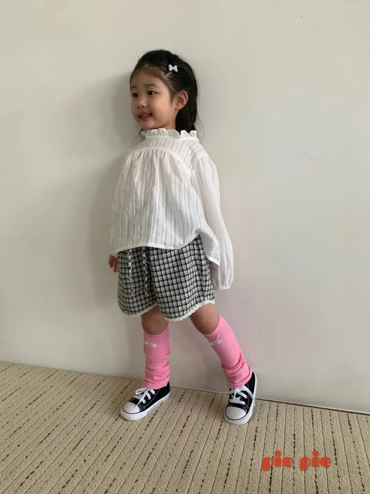 Lily Check Shorts3_byLittleFox_jetztvorbestellen