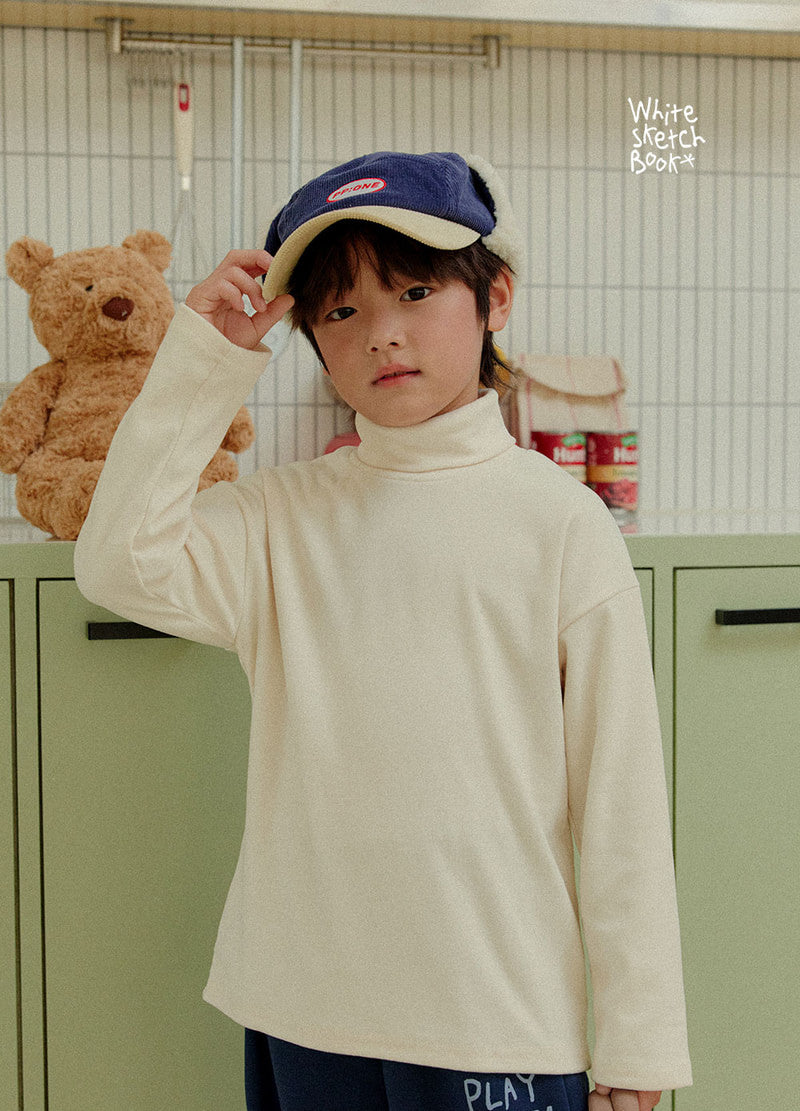 Little Foxx – Peach Turtleneck Tee