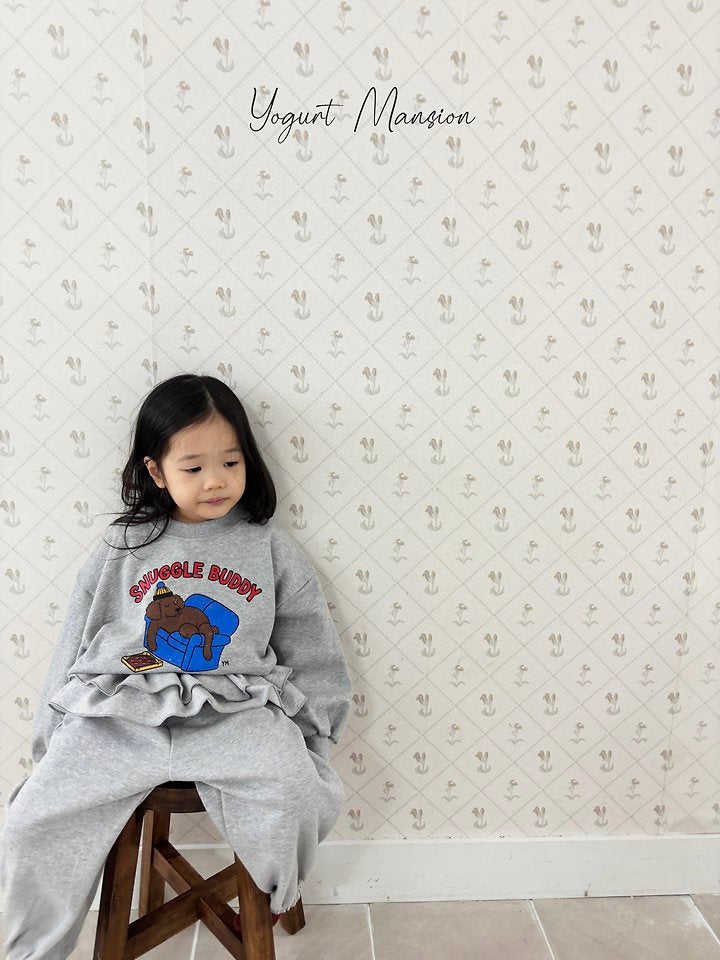 Little Foxx – Adult Homebody Sweatshirt