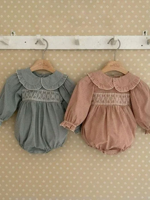 Mila Smocked Suit_byLittleFox_jetztvorbestellen