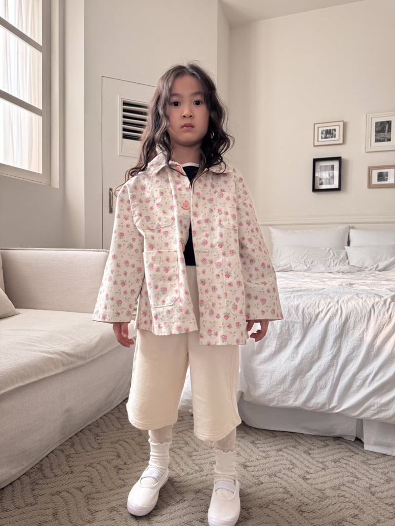 Flora Jacket3_byLittleFox_jetztvorbestellen