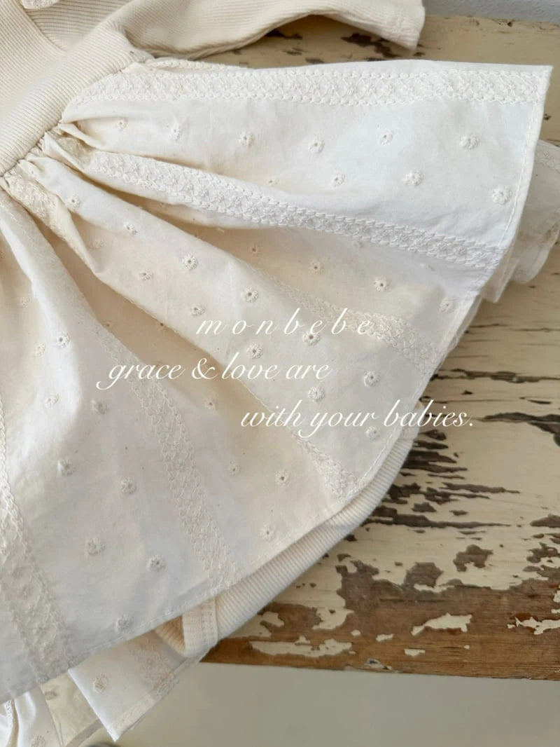 Charlotte Suit2_byLittleFox_jetztvorbestellen