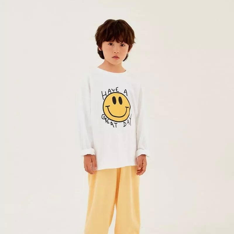 Good Day Tee find Stylish Fashion for Little People- at Little Foxx Concept Store
