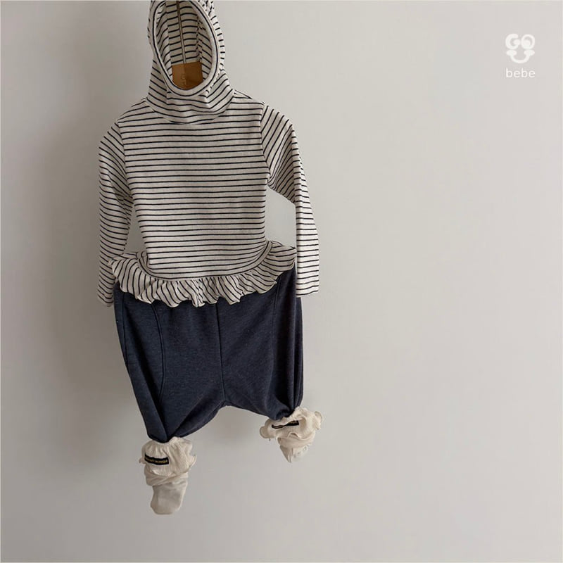 Little Foxx – B Flowy Hooded Turtleneck Tee