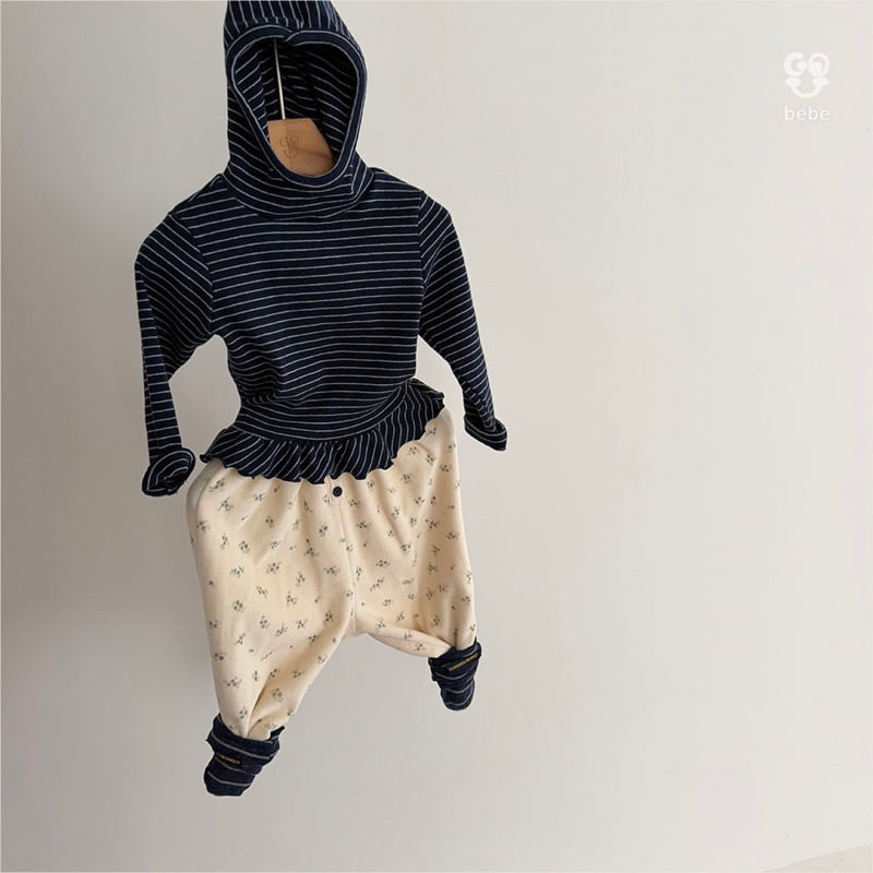 Little Foxx – B Flowy Hooded Turtleneck Tee