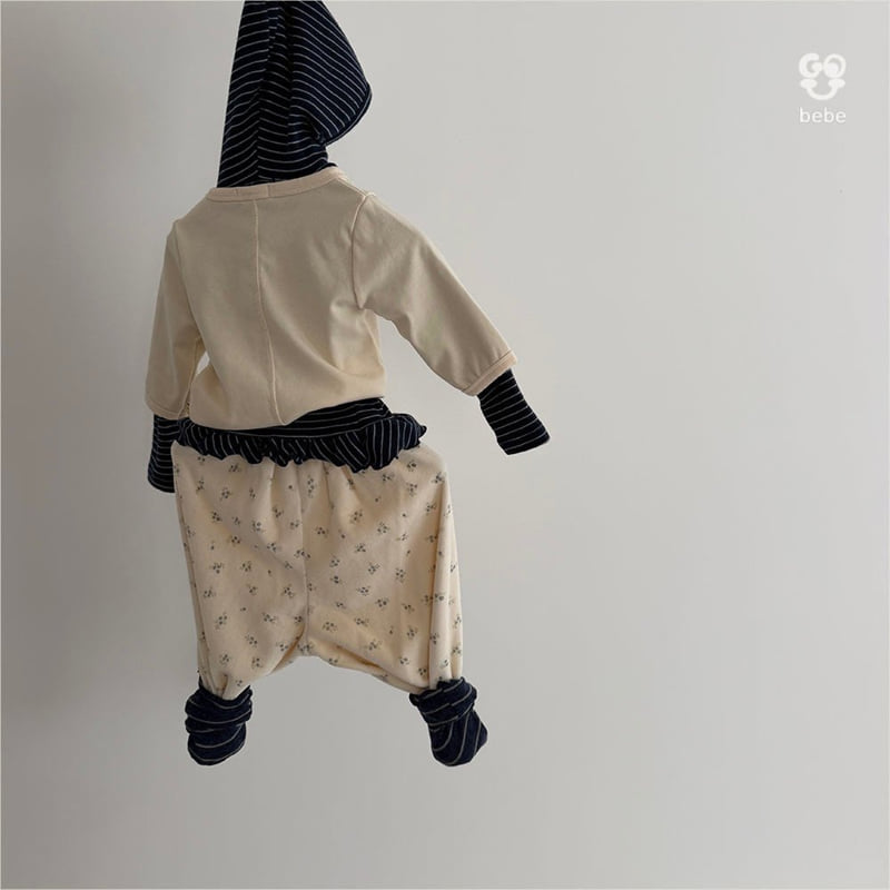 Little Foxx – B Flowy Hooded Turtleneck Tee