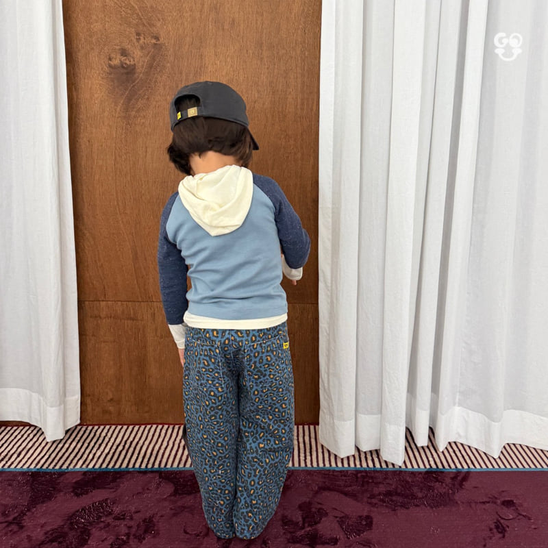 Little Foxx – Stylish Leopard Pants