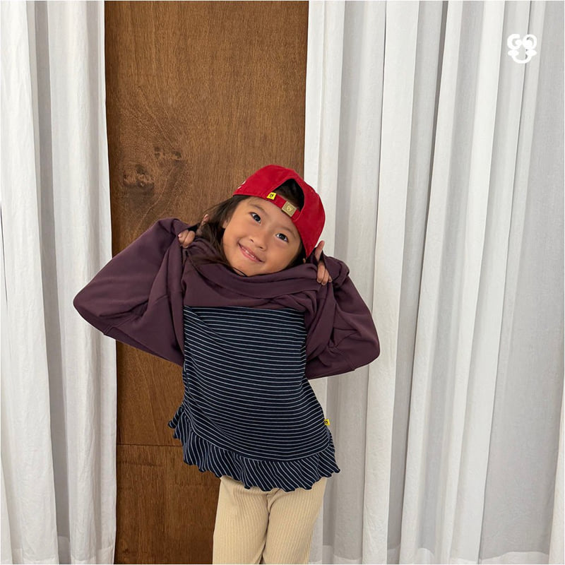 Little Foxx – Soft Hood Turtleneck Tee