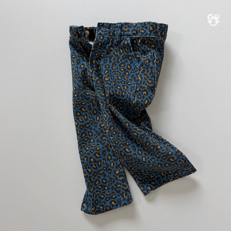 Little Foxx – Stylish Leopard Pants