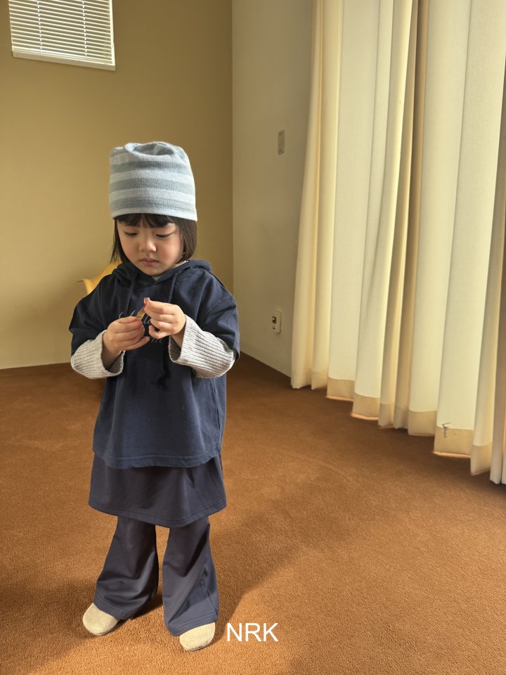 Tension Leggings1_byLittleFox_jetztvorbestellen