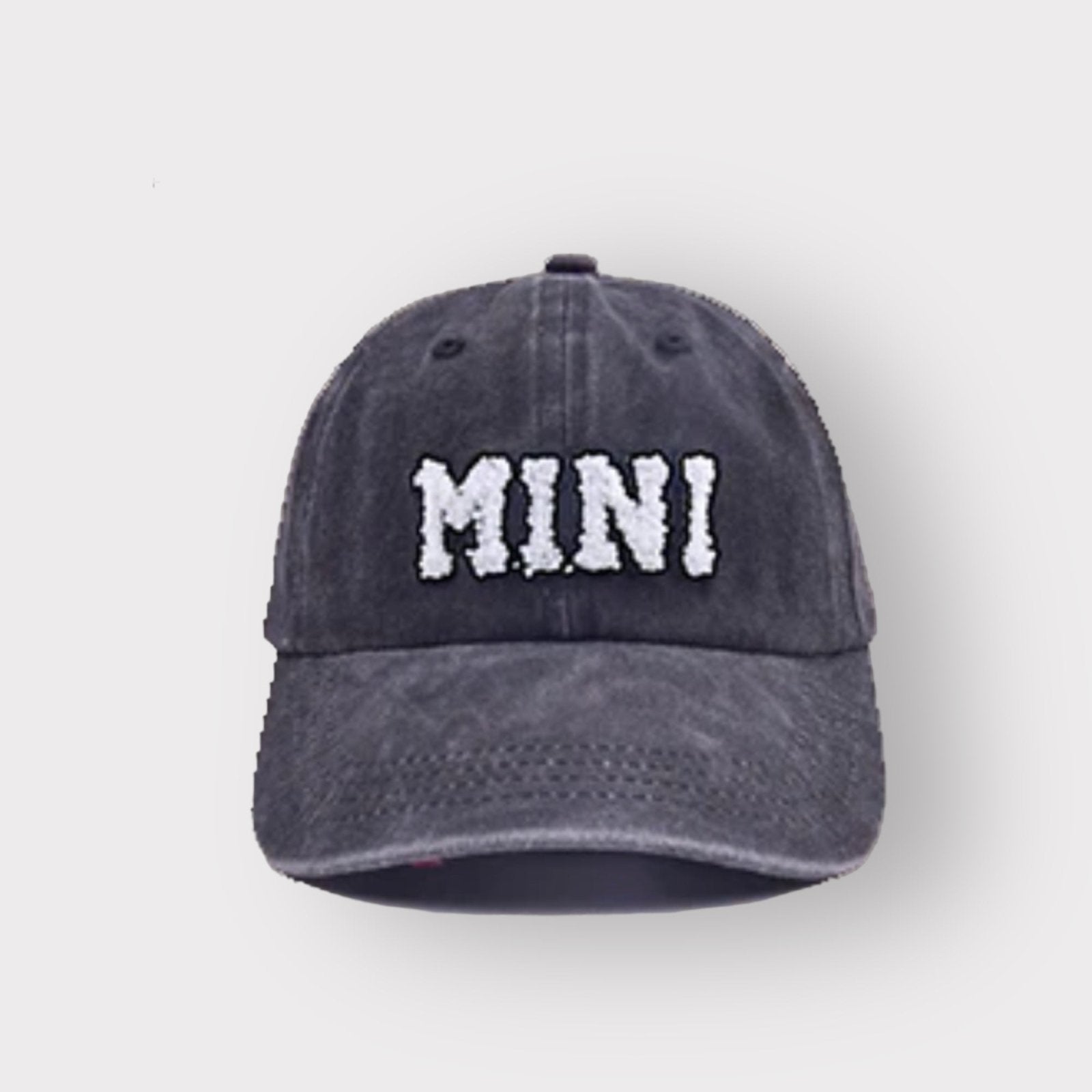 „Mini“ Basecap find Stylish Fashion for Little People- at Little Foxx Concept Store