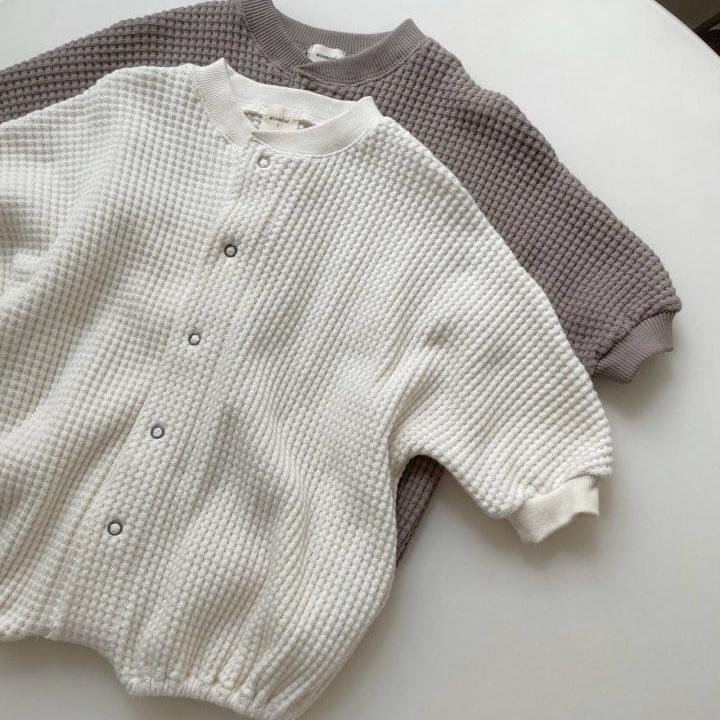 Mini Boxy Waffel Bodysuit find Stylish Fashion for Little People- at Little Foxx Concept Store