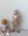 Mini Leinen Latzhose - Beige find Stylish Fashion for Little People- at Little Foxx Concept Store