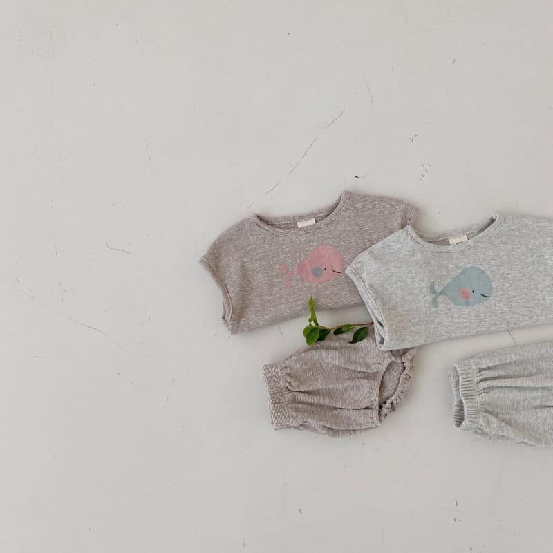 Mini Whale Set find Stylish Fashion for Little People- at Little Foxx Concept Store