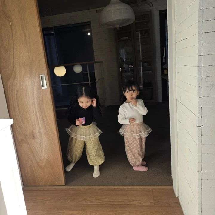 Flower Breeze Pants3_byLittleFox_jetztvorbestellen