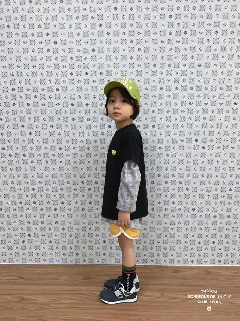 Dolphin Half Pants1_byLittleFox_jetztvorbestellen