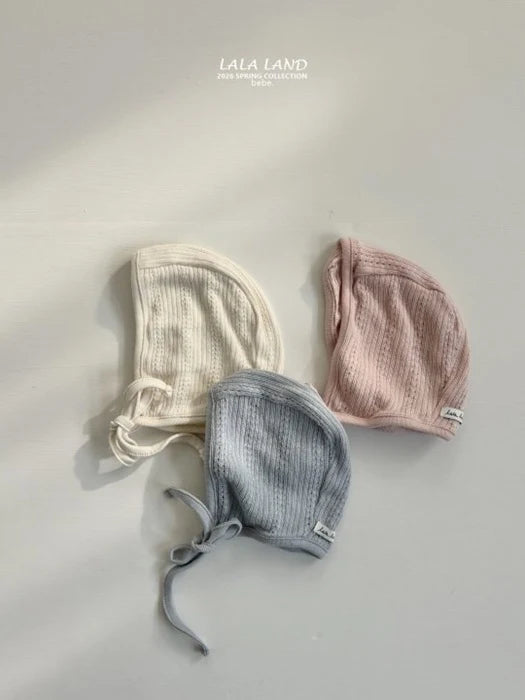 Bebe Eyelet Bonnet_byLittleFox_jetztvorbestellen