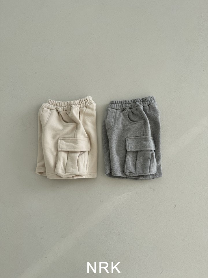 Cargo Shorts3_byLittleFox_jetztvorbestellen