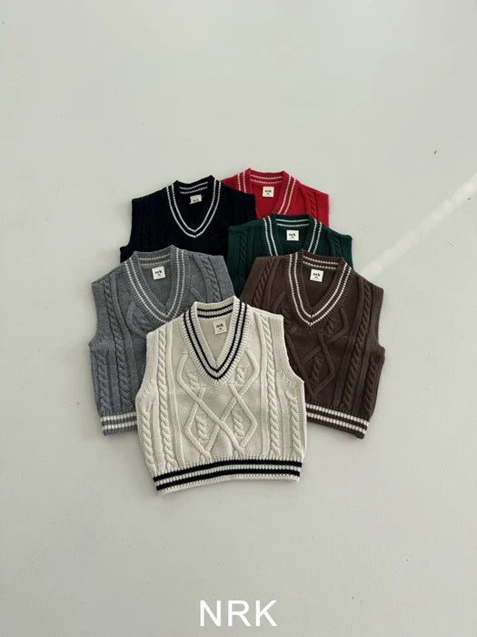 School Look Vest_byLittleFox_jetztvorbestellen