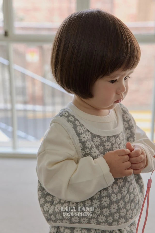 Bebe Fries Ribbed Tee2_byLittleFox_jetztvorbestellen