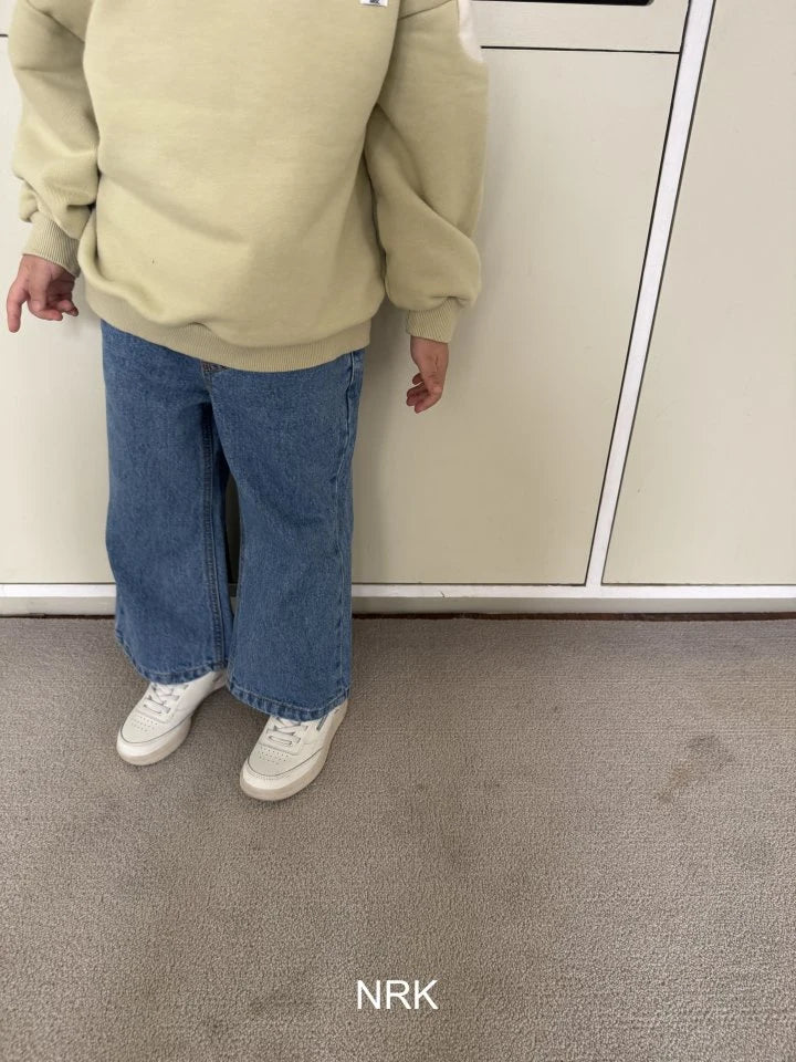 Loose Fit Bootcut Pants1_byLittleFox_jetztvorbestellen